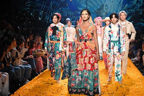 Bangkok Fashion Week: Een Kaleidoscoop van Kleur en Creatieve Innovatie